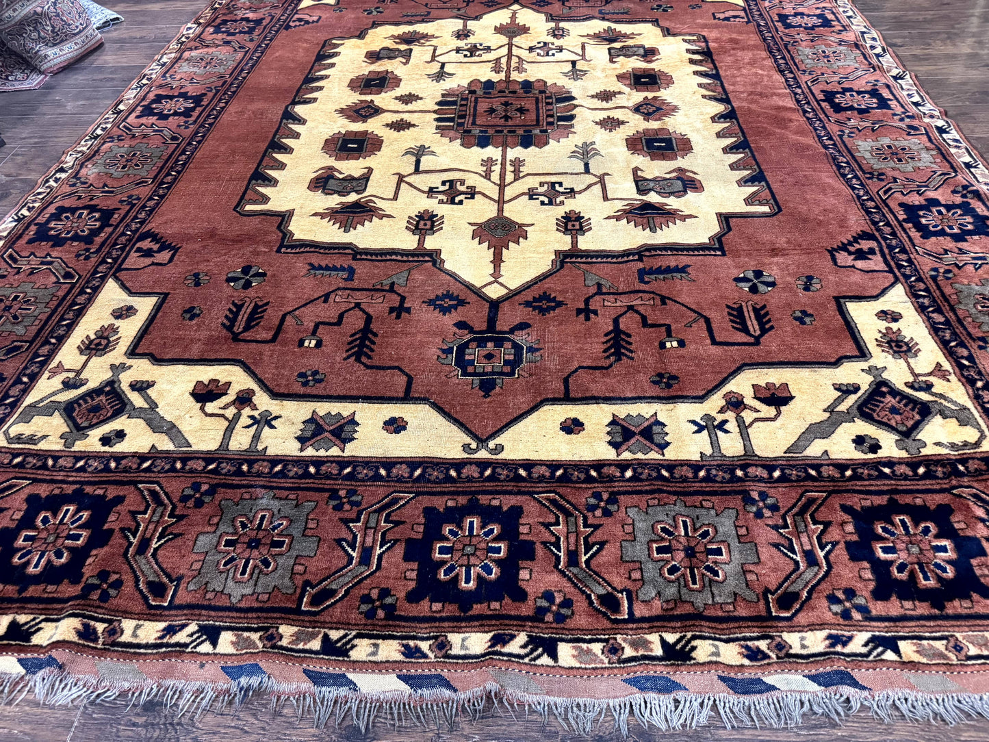 Afghan Heriz Rug 9x12, Tribal Geometric Serapi Carpet, Rust Cream and Navy, Wool on Wool - Nuvé