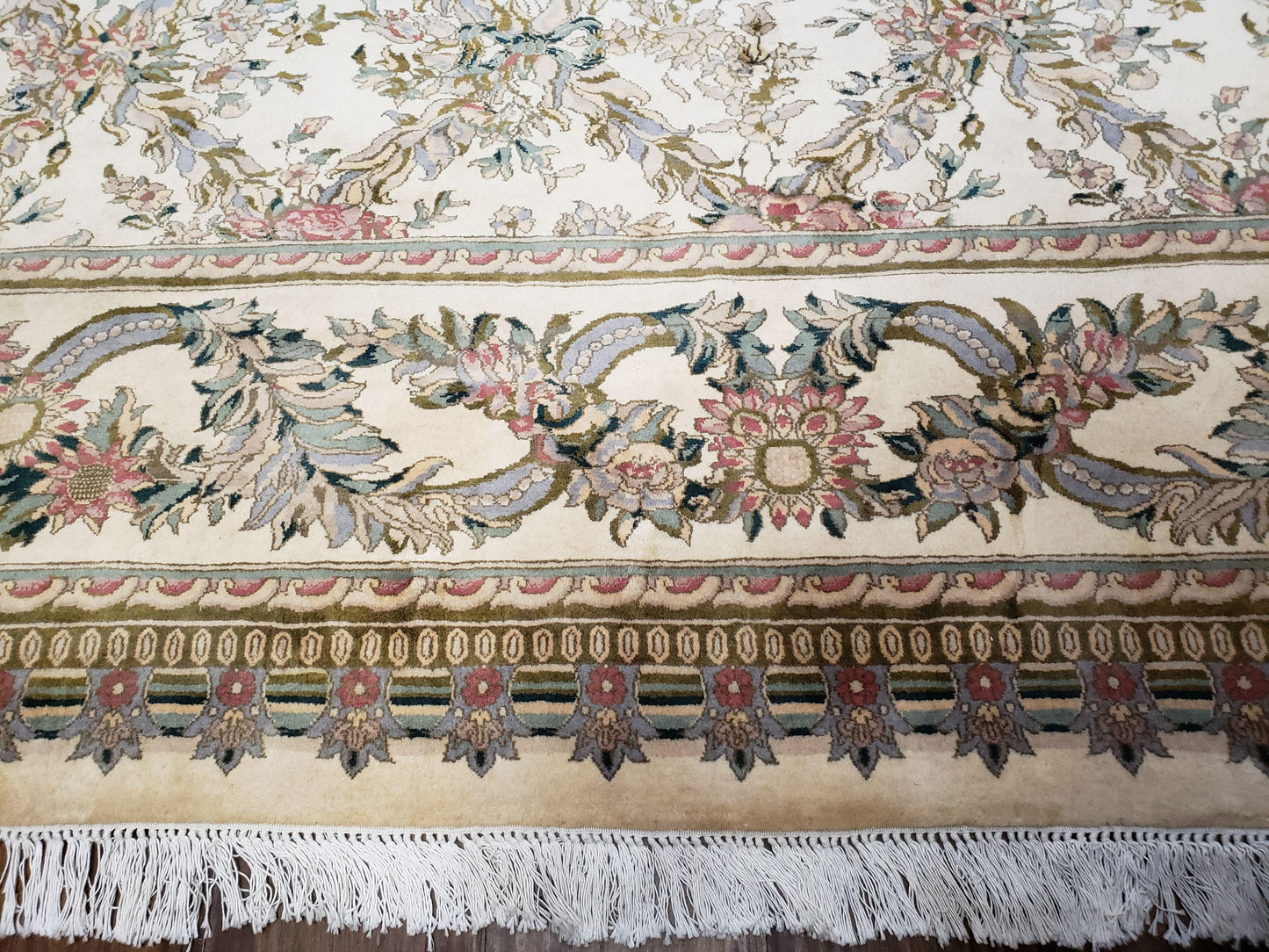 Pak Persian Floral Rug 11 x 12.6, Ivory, Very Fine, Hand Knotted - Nuvé