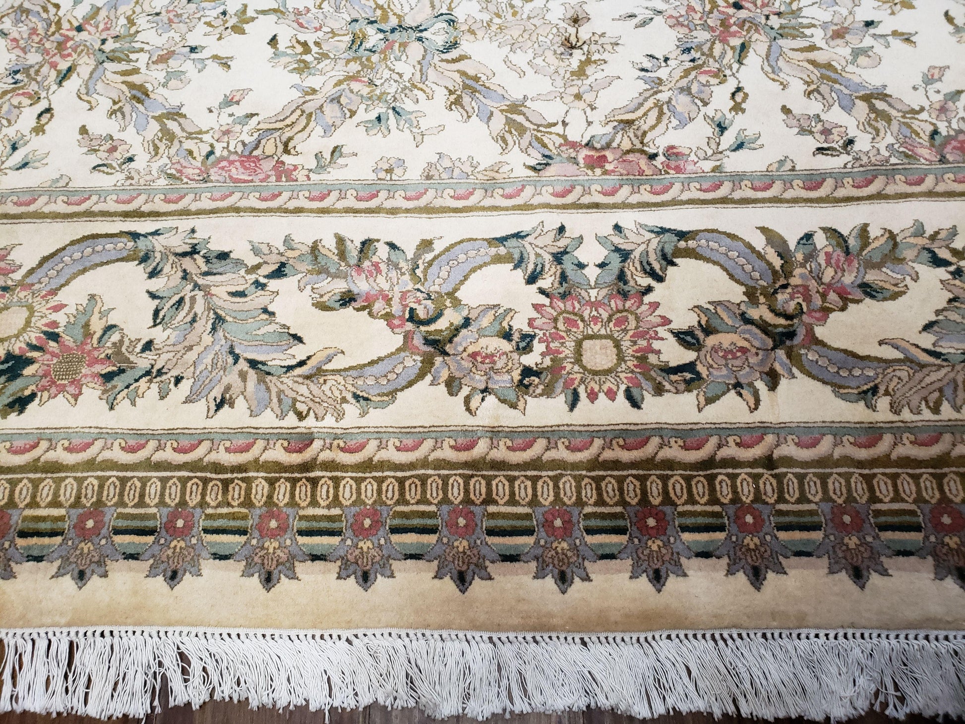 Pak Persian Floral Rug 11 x 12.6, Ivory, Very Fine, Hand Knotted - Nuvé