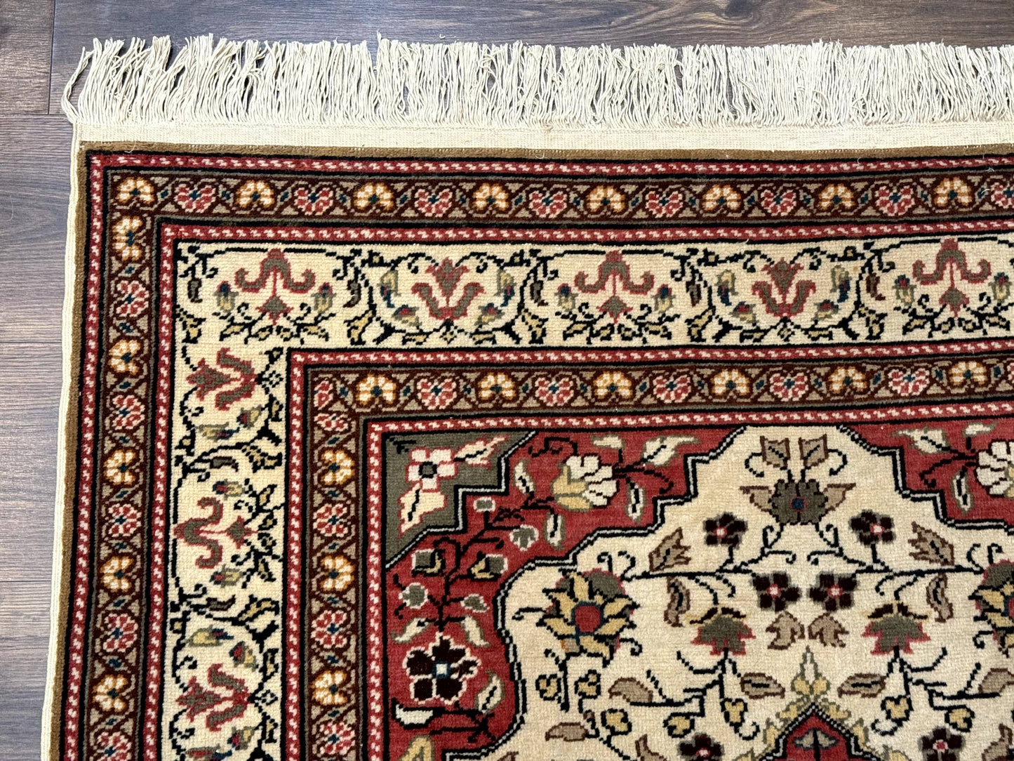 Turkish Sivas Rug 4x6, Floral Medallion, Beige Pink-Red Green, Handmade - Nuvé