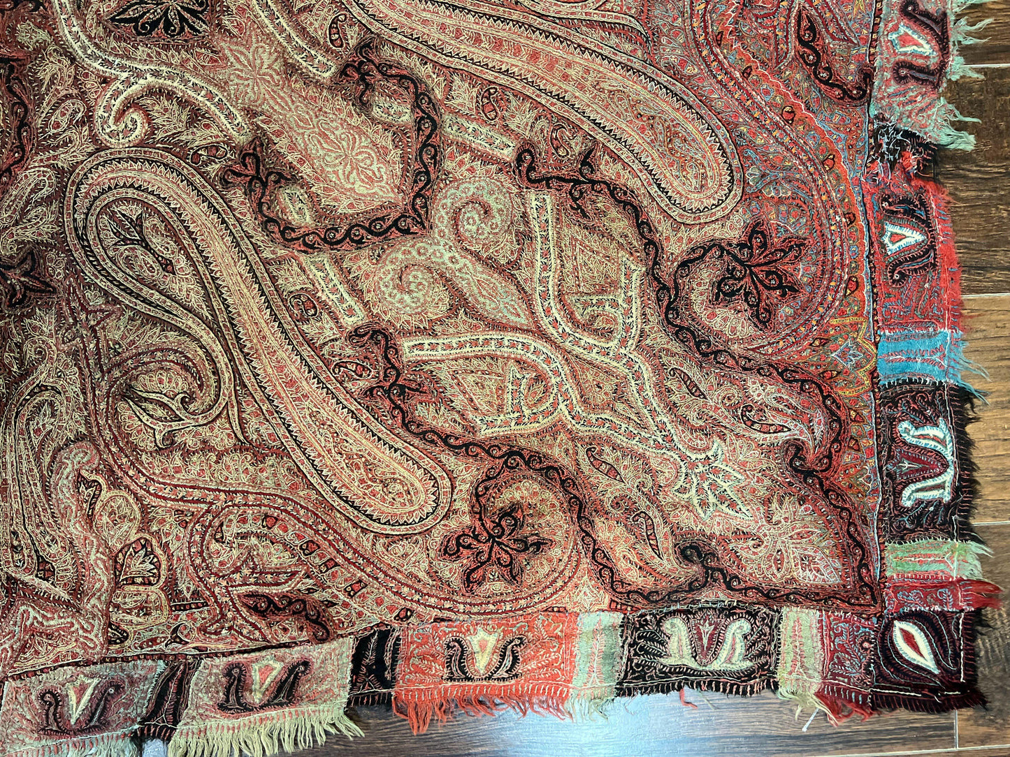 Antique Indian Kashmiri Shawl, Needlework, Signed By Masterweaver, Handmade, Rare - Nuvé