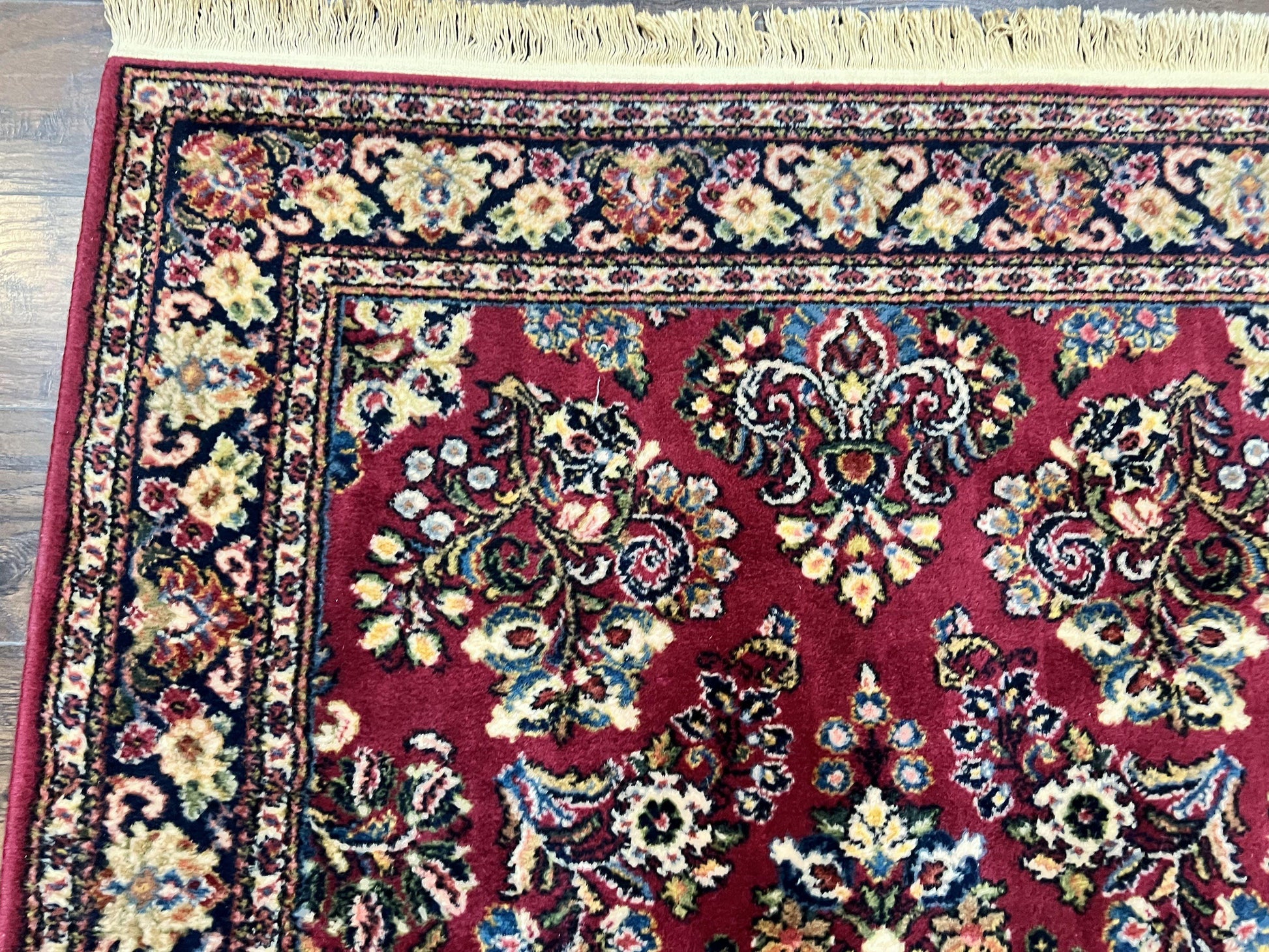 Karastan Rug 4.6 x 6 Lanamar Sarouk #5528, Red Wool Karastan Oriental Carpet, Discontinued, Antique, Wool Pile - Nuvé