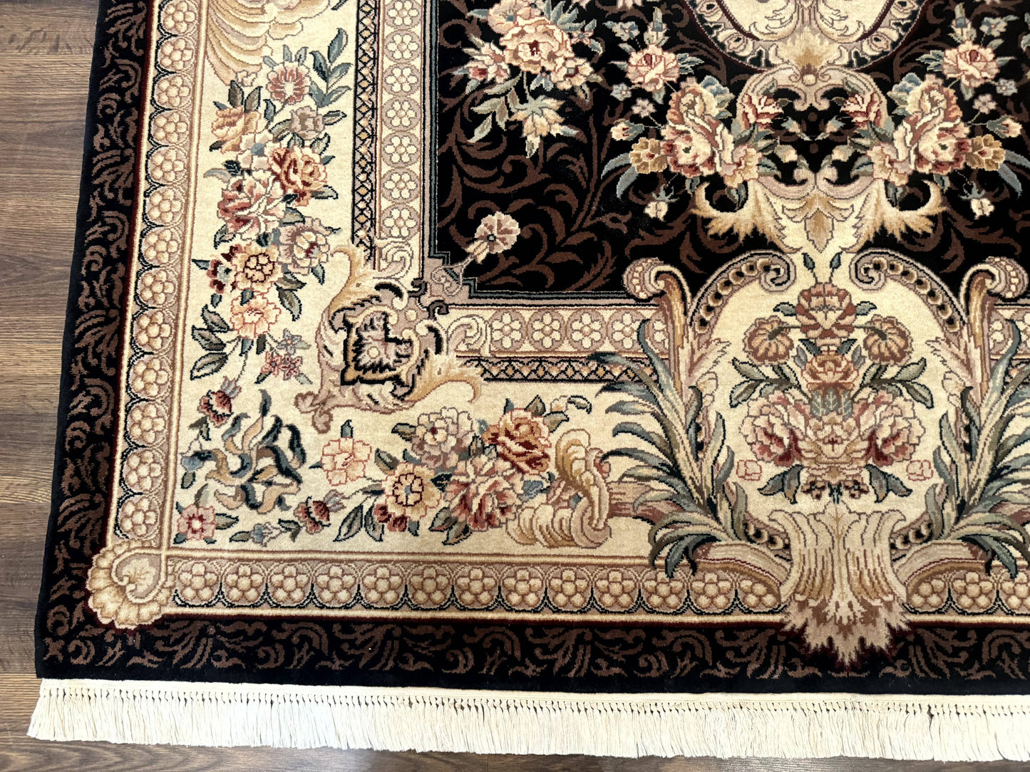 Aubusson Rug 6x9, European Design, Fine 170 KPSI, Elegant Carpet - Nuvé