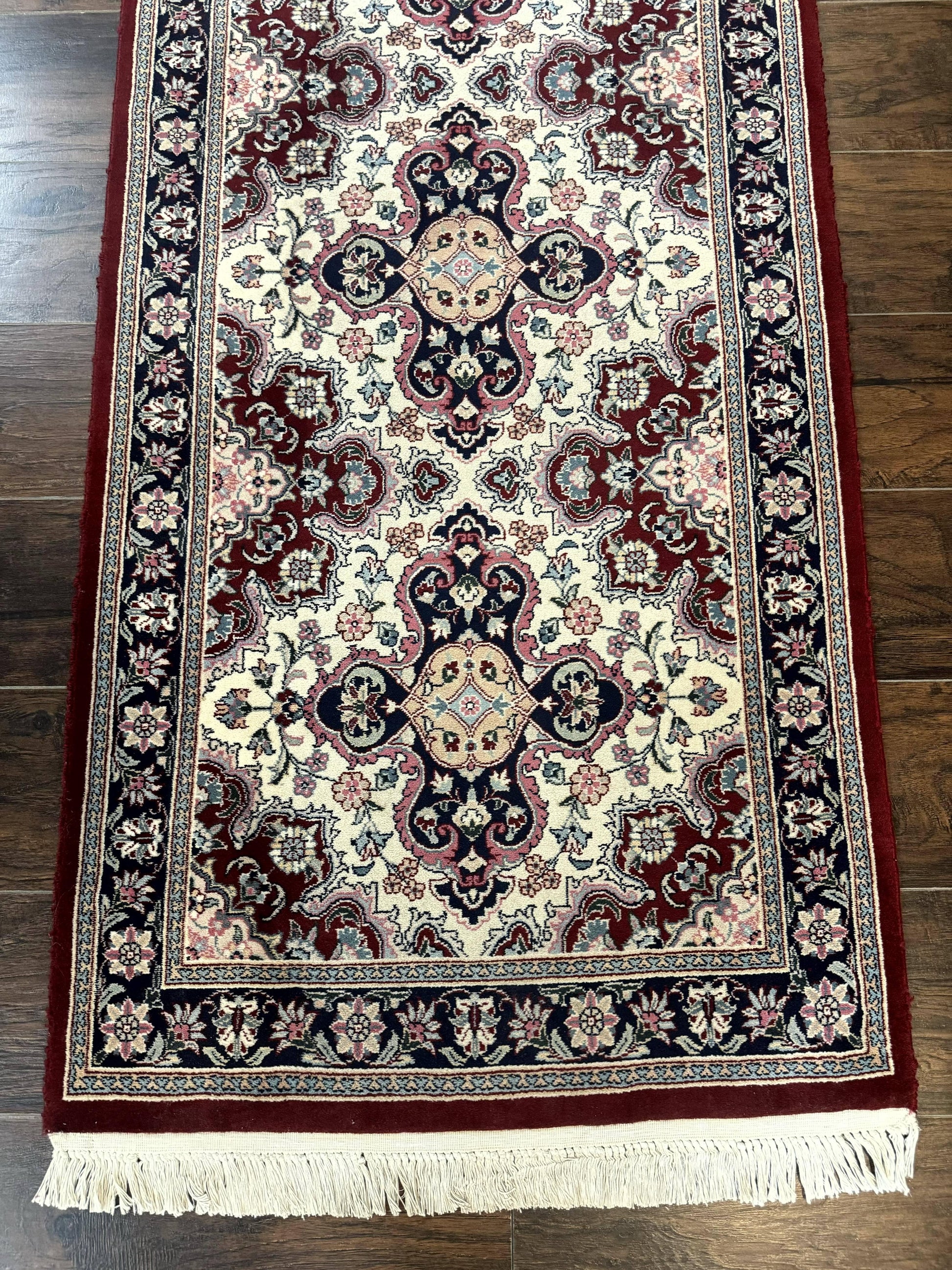 Sino Persian Runner Rug 2.7 x 8, Floral, Handmade, 250 KPSI - Nuvé