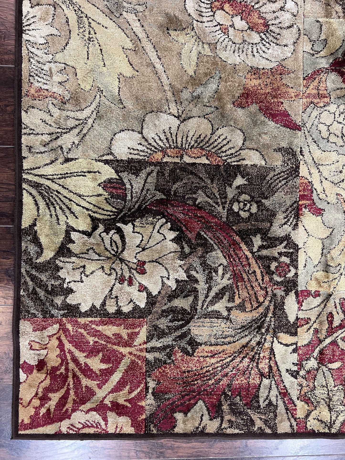 Modern Abstract Area Rug 5x7, Floral Design, Contemporary Carpet 5 x 7, Multicolor - Nuvé