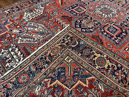 Antique Persian Heriz Rug – 11x16 Palace Size, Geometric Medallion, 1920s - Nuvé