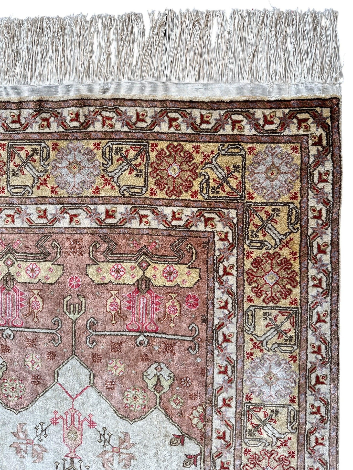 Luxurious Hand-Knotted Pure Silk Turkish Kayseri Rug – Intricate Floral & Geometric Design, 2’2” x 3’ - Nuvé