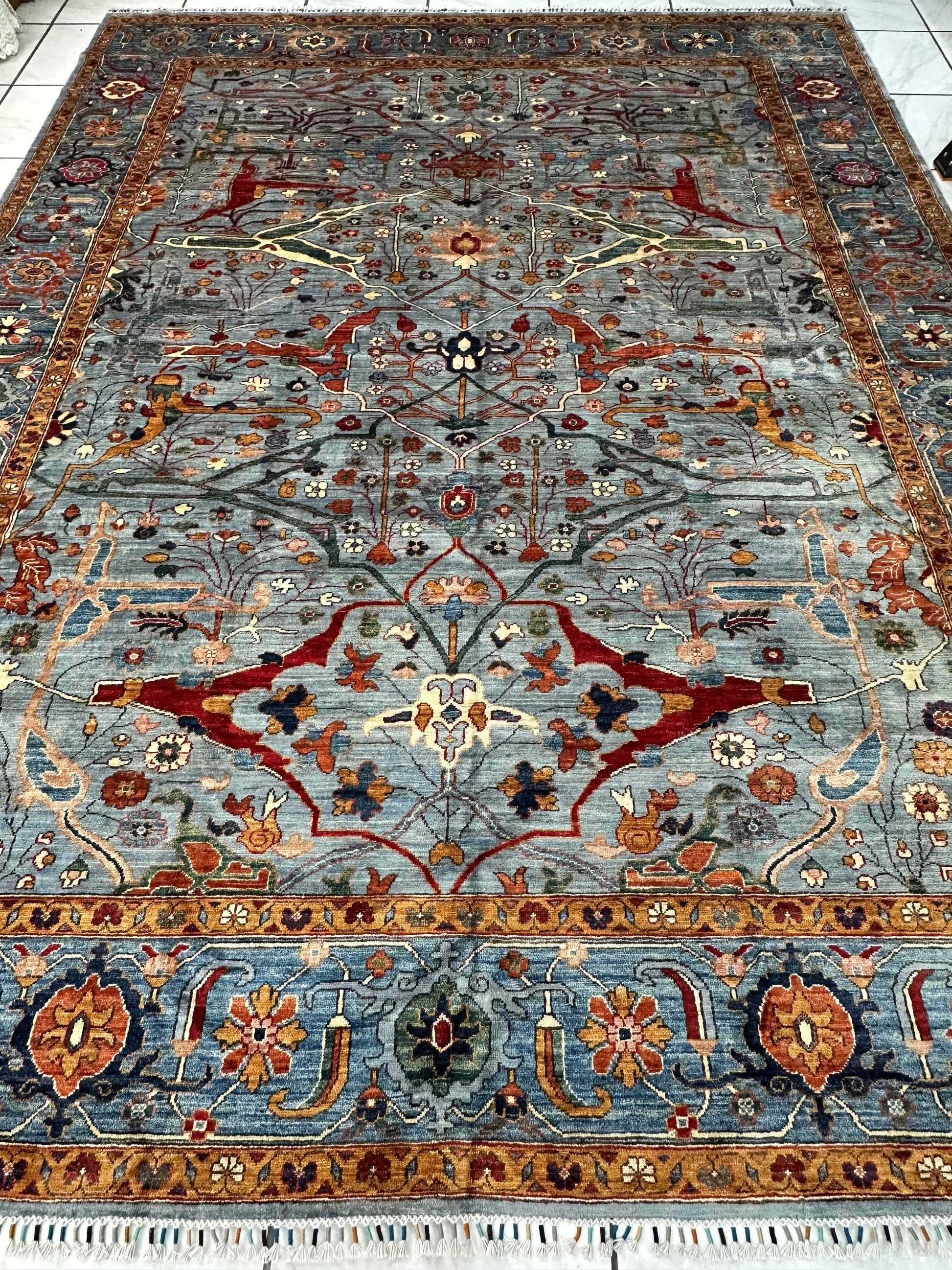 Hand-Knotted Trasitional Serapi Ghazni Wool Rug – 9’1” x 12’ – Intricate Floral Design - Nuvé