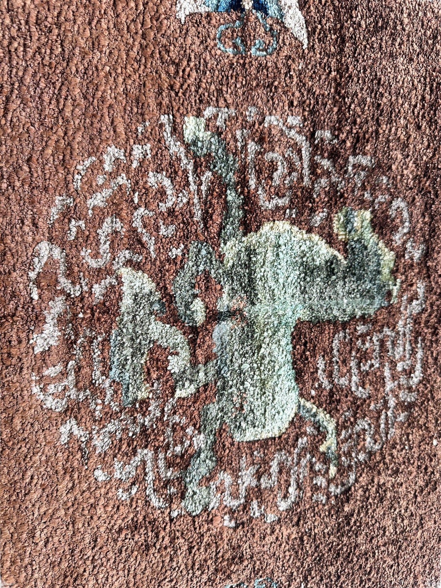 Hand-Knotted Chinese Silk Peking Rug – 3’ x 5’ – Luxurious Floral Design - Nuvé