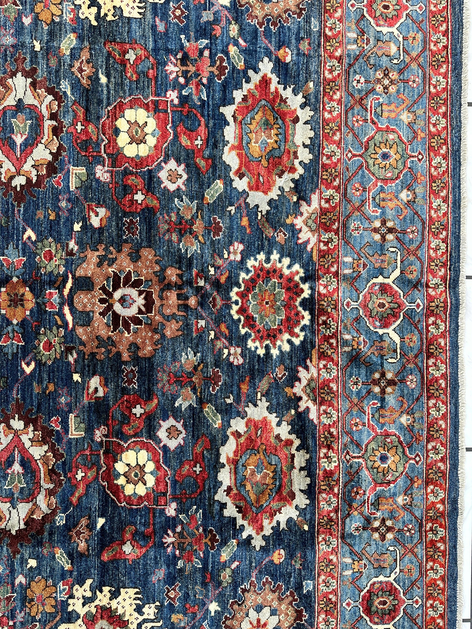 Trasitional Serapi Ghazni Wool Rug – 8' x 10’ – Intricate Floral Design - Nuvé