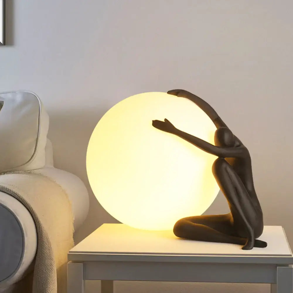 Abstract Character Round Table Lamp - Nuvé