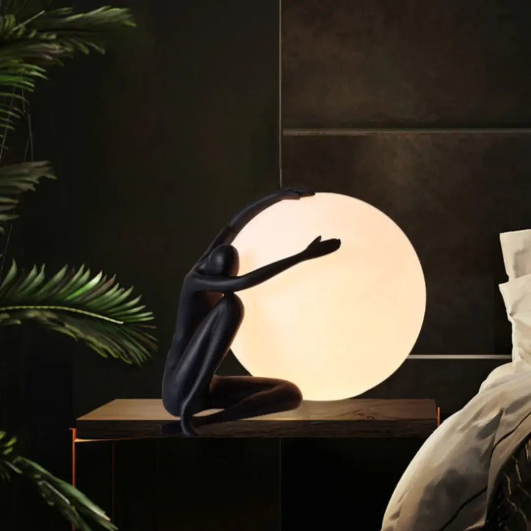 Abstract Character Round Table Lamp - Nuvé