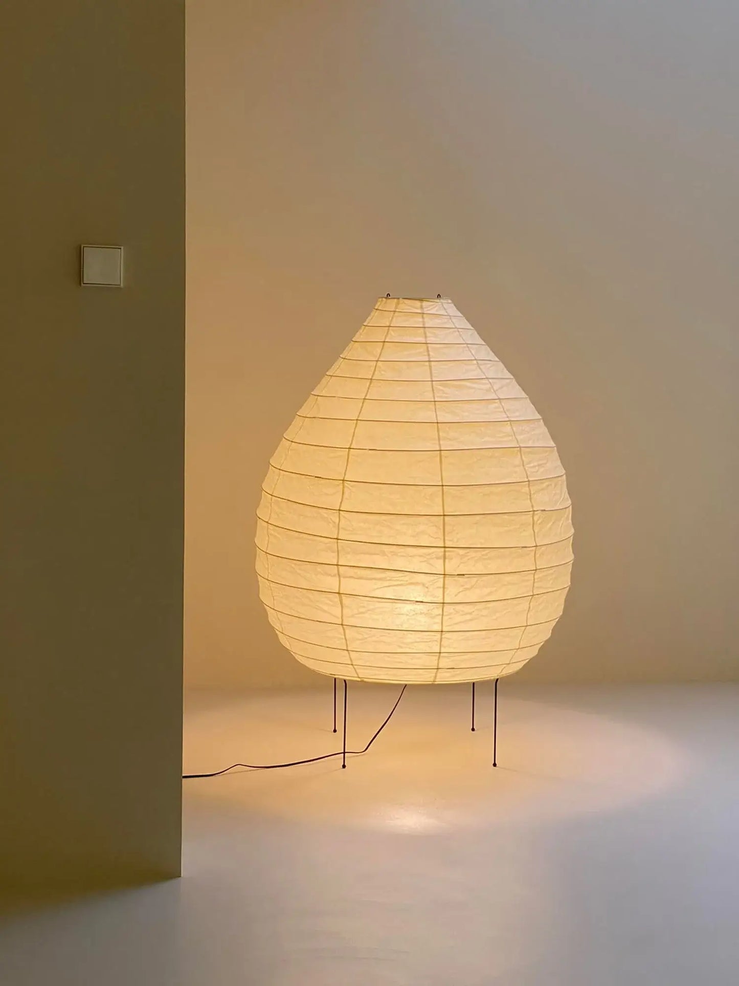 Akari 23N Floor Lamp - Nuvé