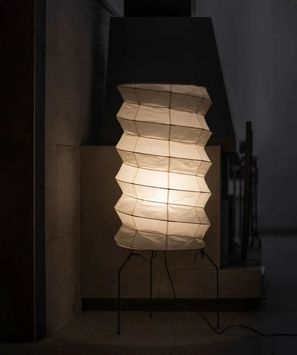 Akari UF2-31N Table Lamp - Nuvé