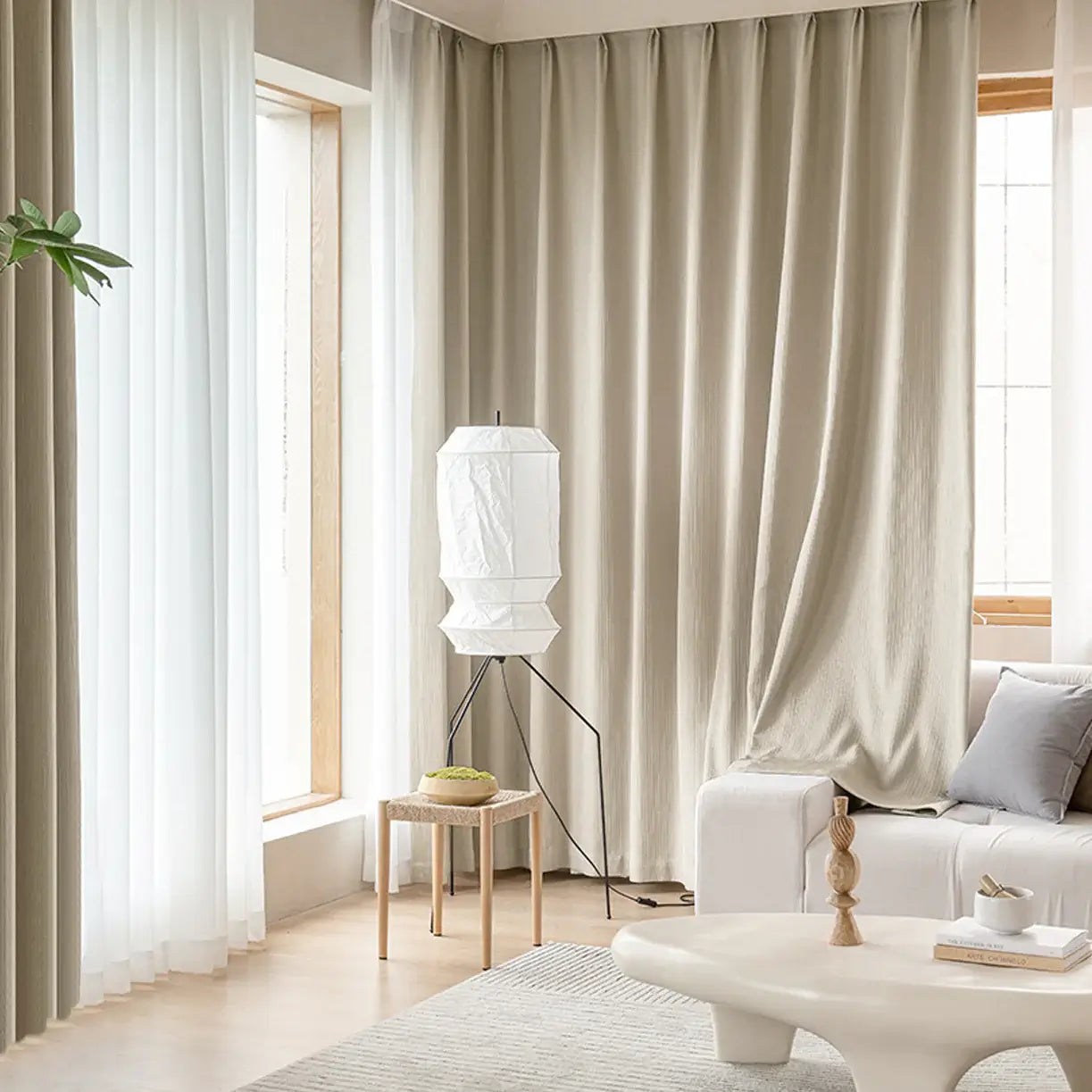Akari UF3-L6 Floor Lamp - Nuvé