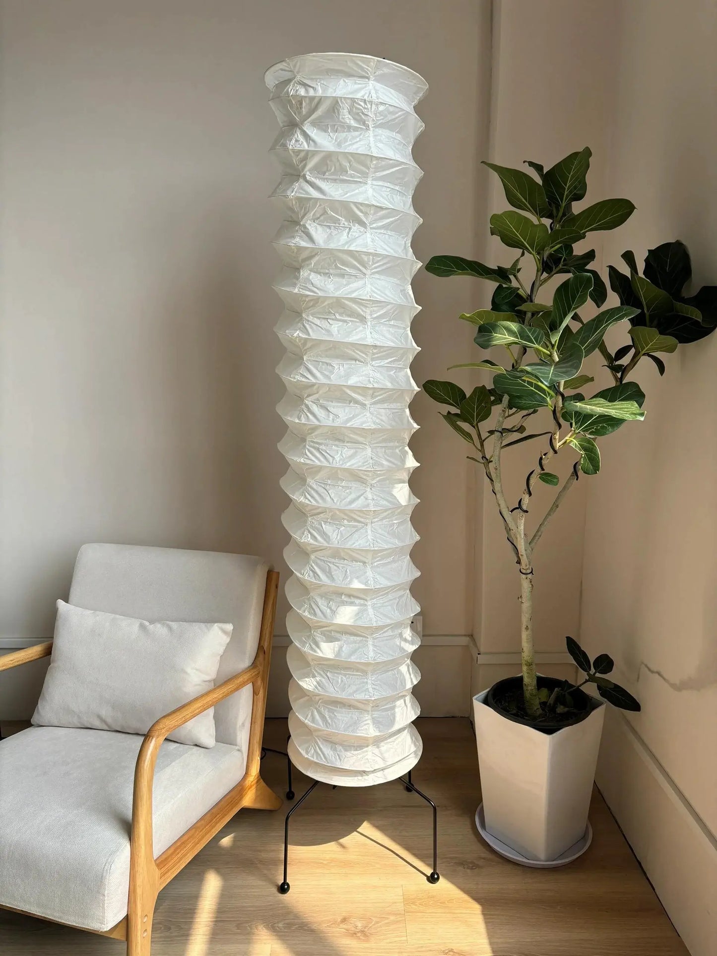 Akari UF4-31N Floor Lamp - Nuvé