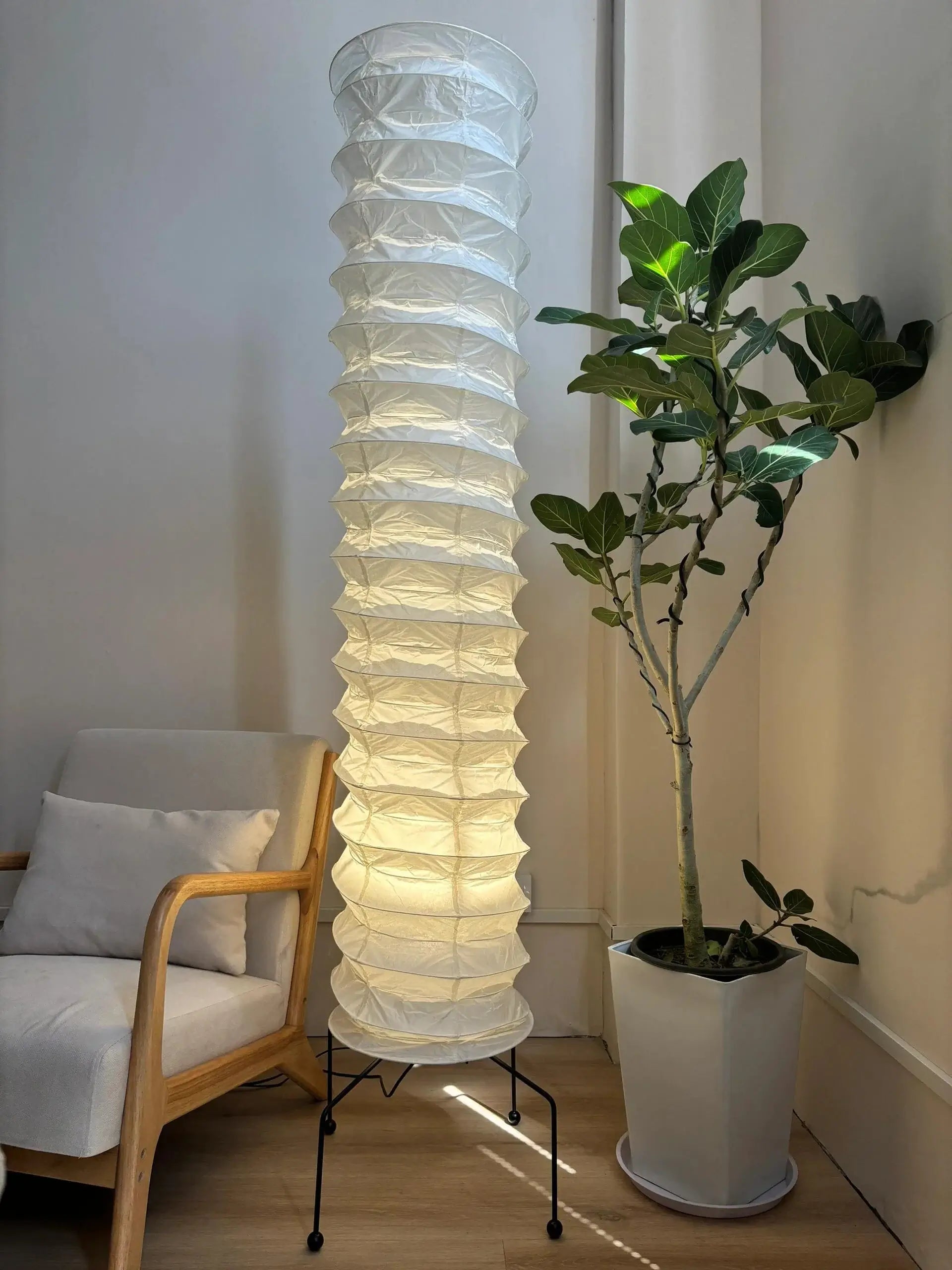 Akari UF4-31N Floor Lamp - Nuvé