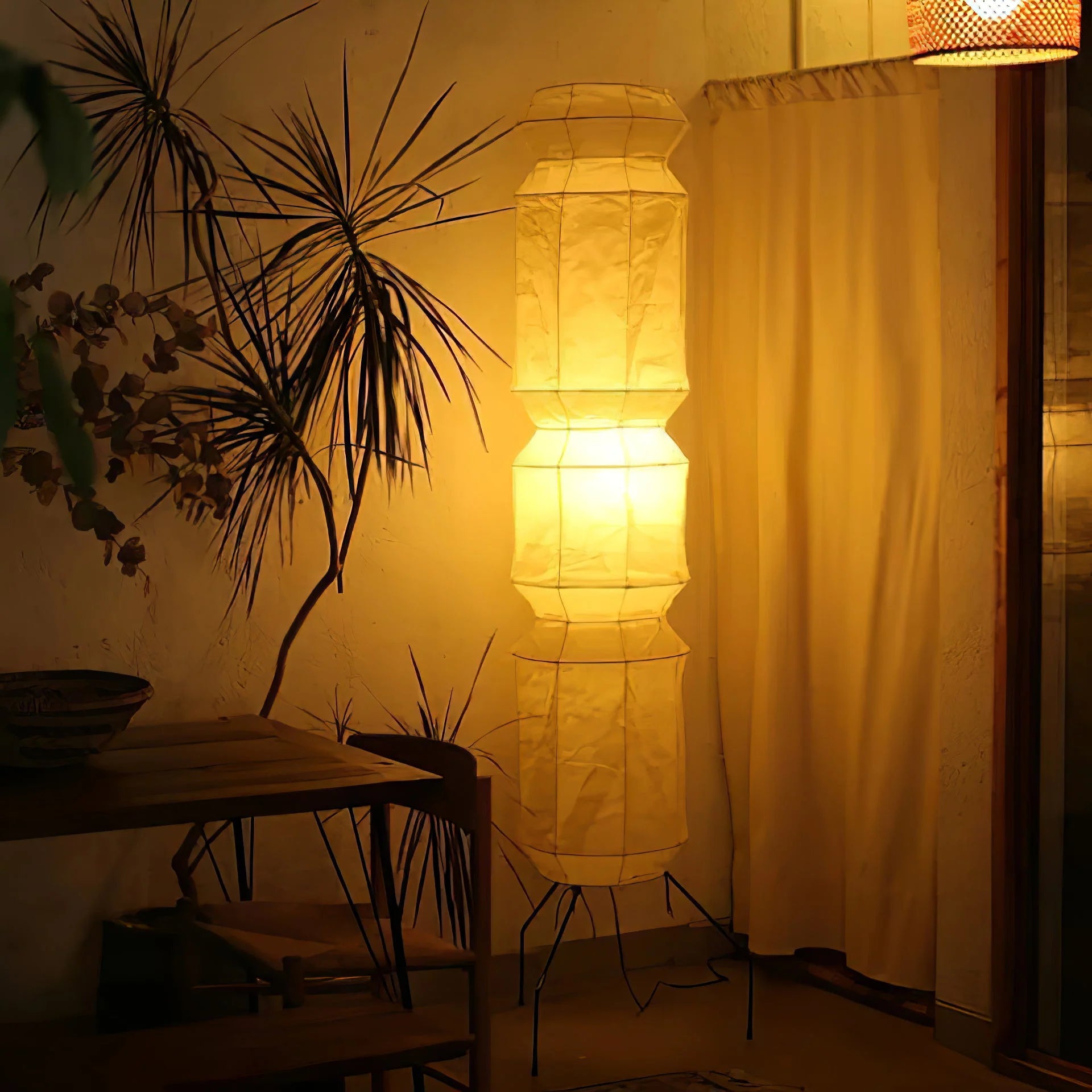 Akari UF4-L6 Floor Lamp - Nuvé