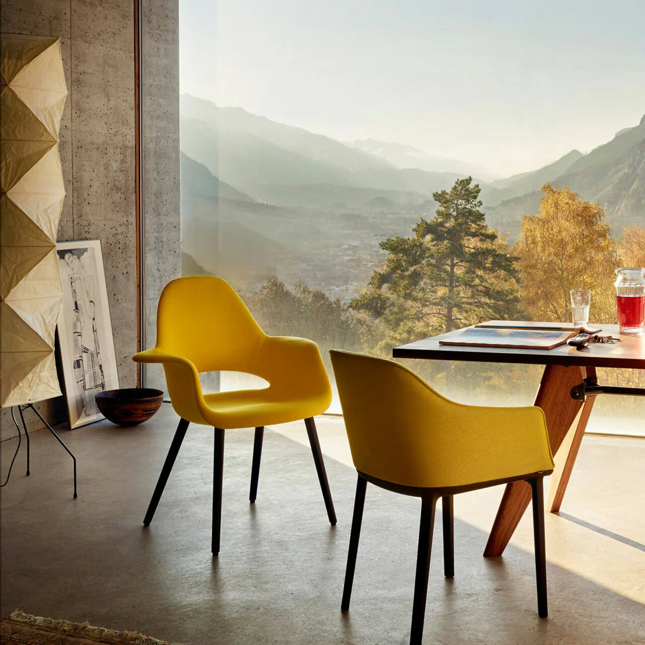 Akari UF4-L8 Floor Lamp - Nuvé