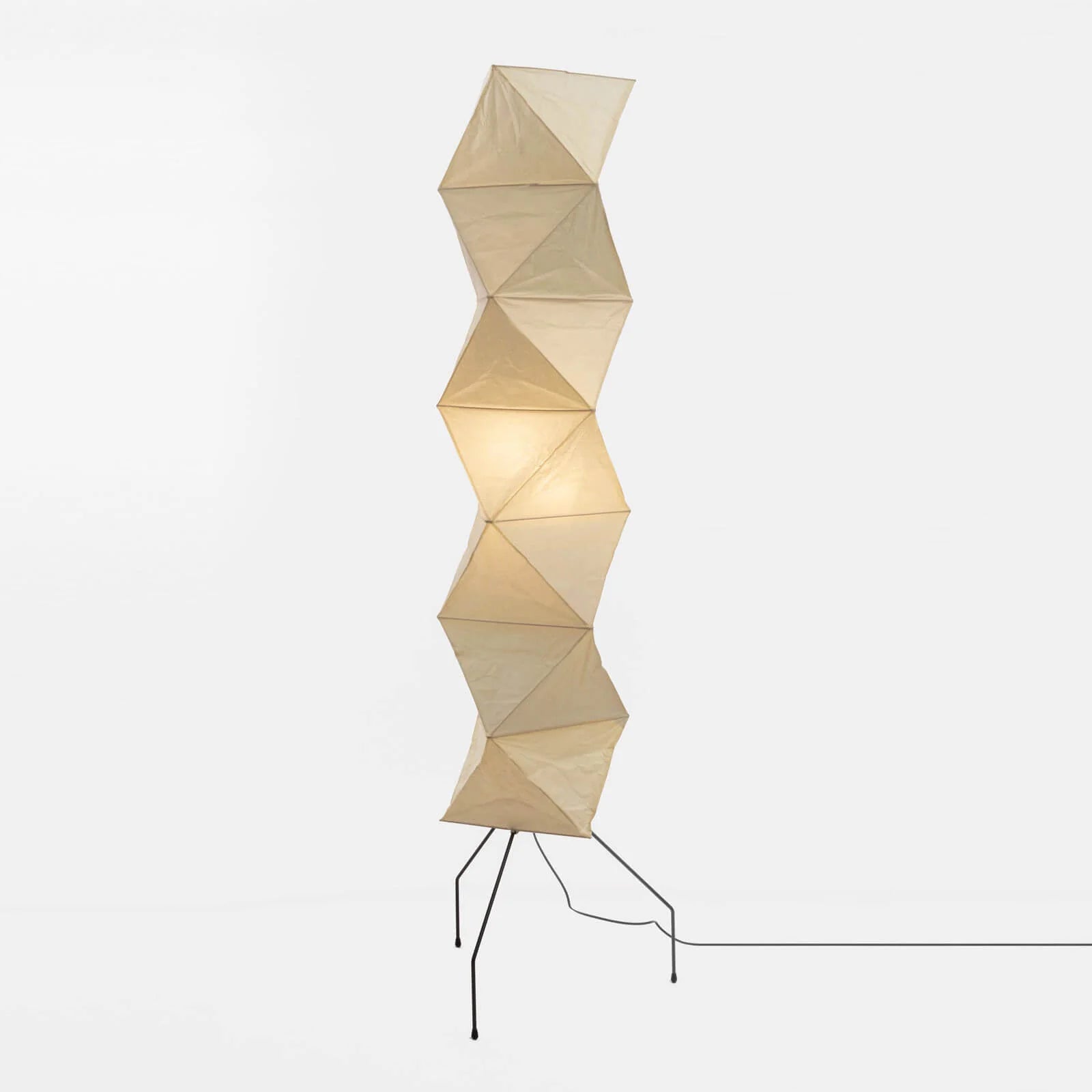 Akari UF4-L8 Floor Lamp - Nuvé