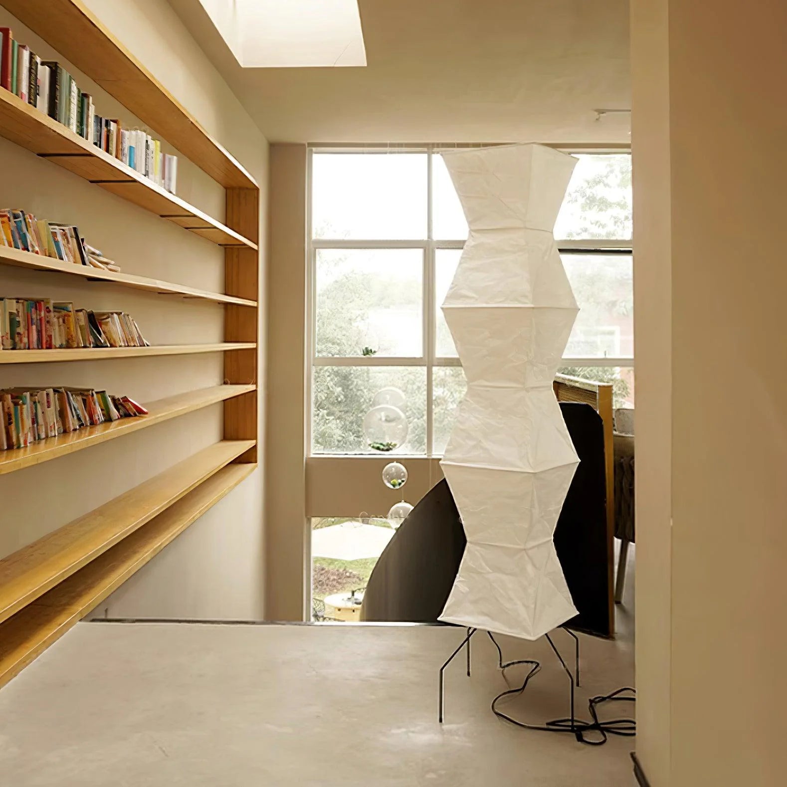 Akari UF4-L9 Floor Lamp - Nuvé