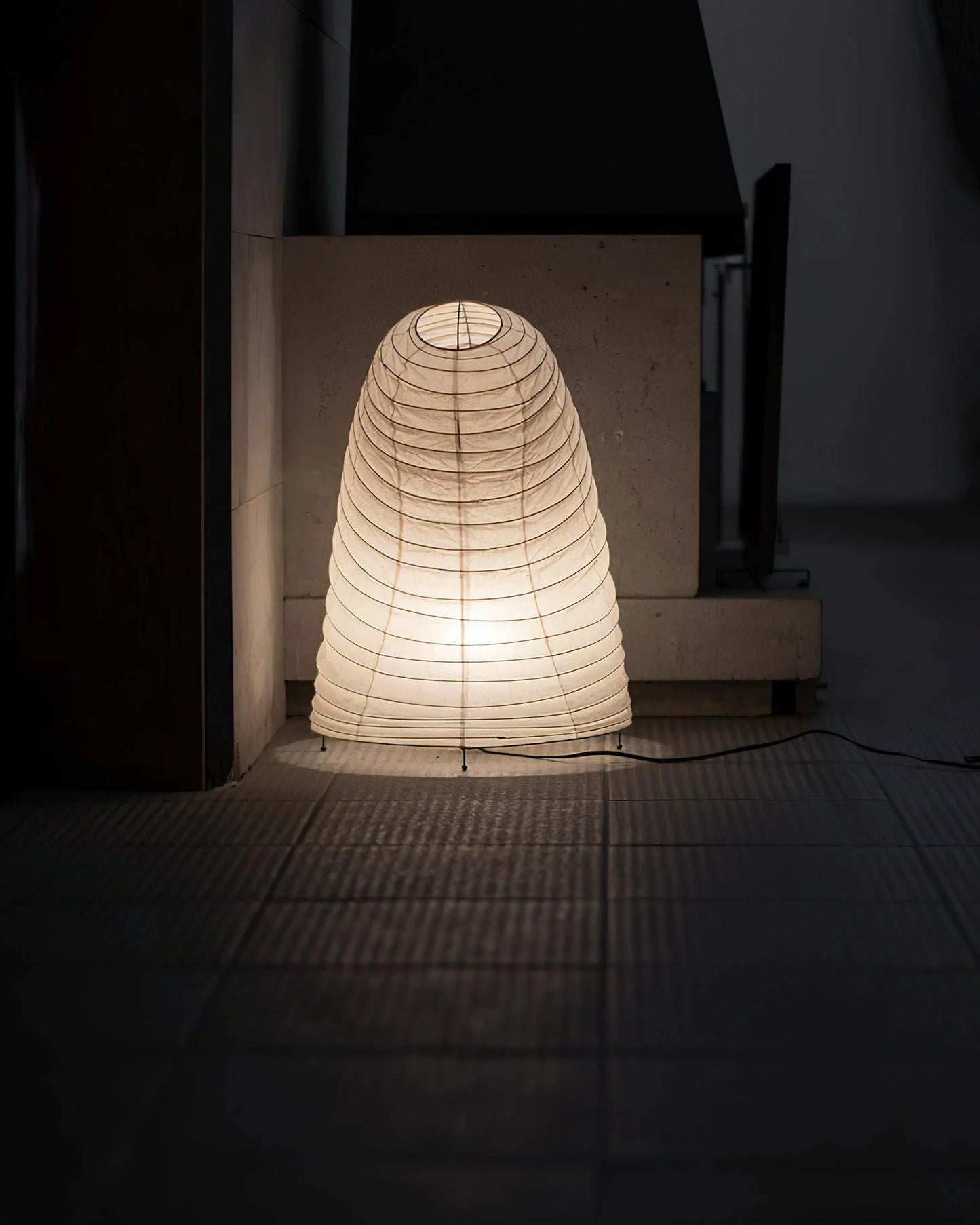 Akari VB-13T Table Lamp - Nuvé