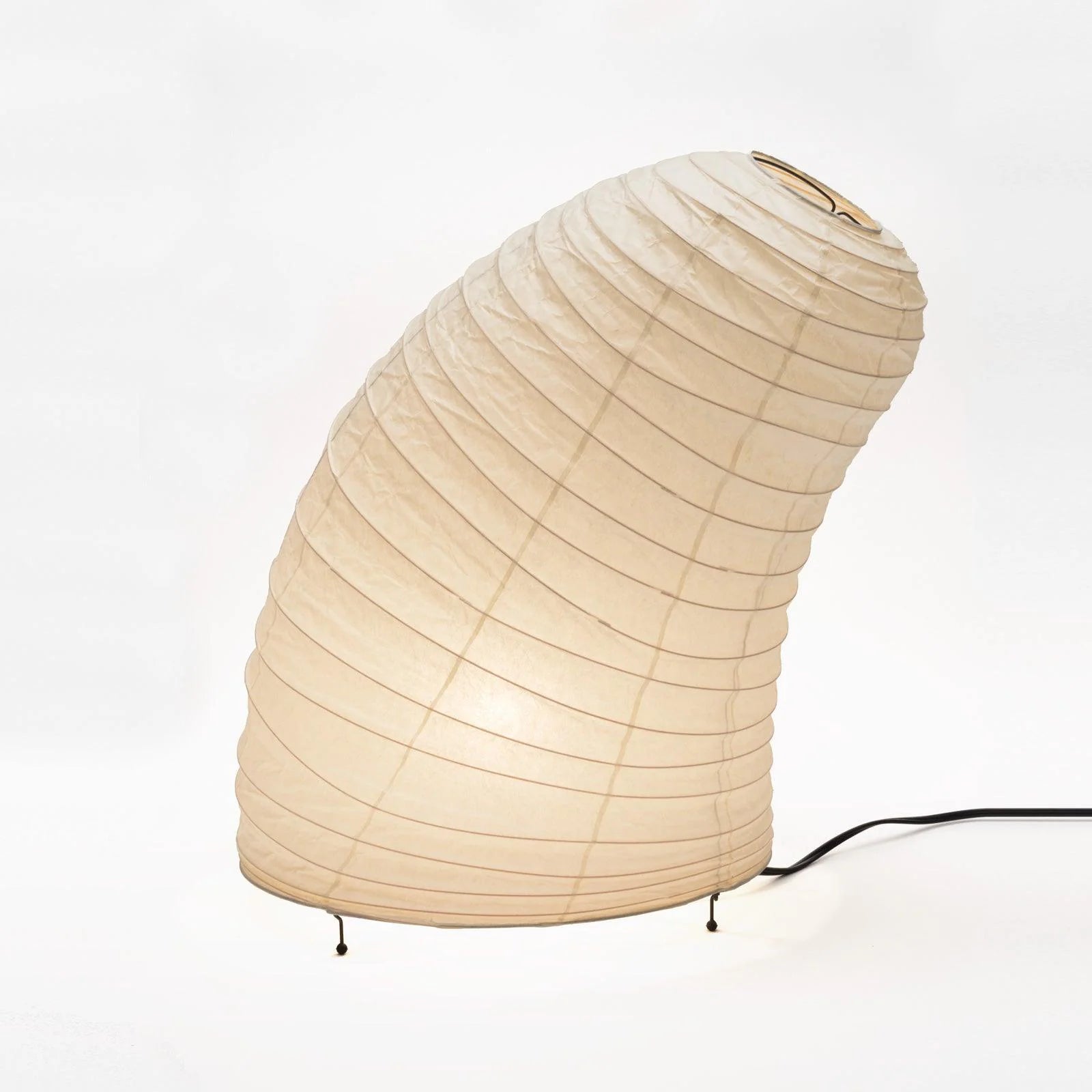 Akari VB-13T Table Lamp - Nuvé