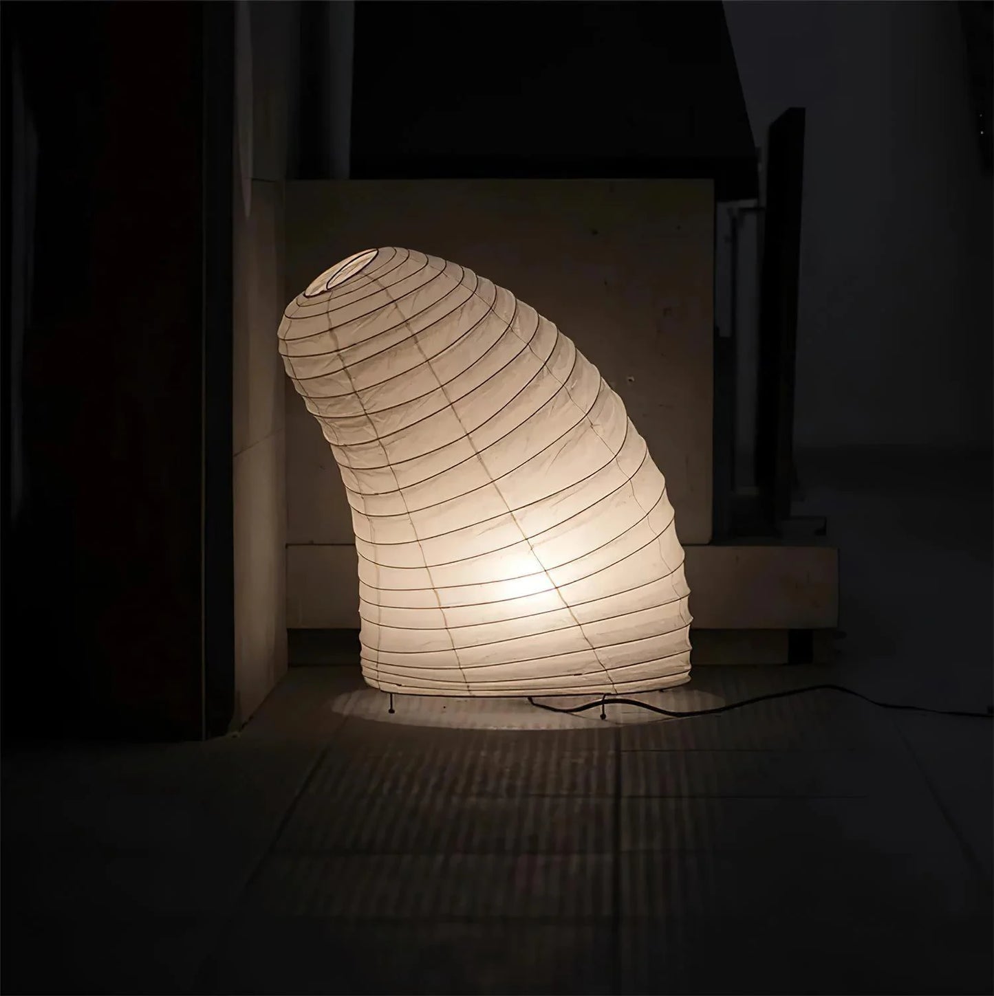Akari VB-13T Table Lamp - Nuvé