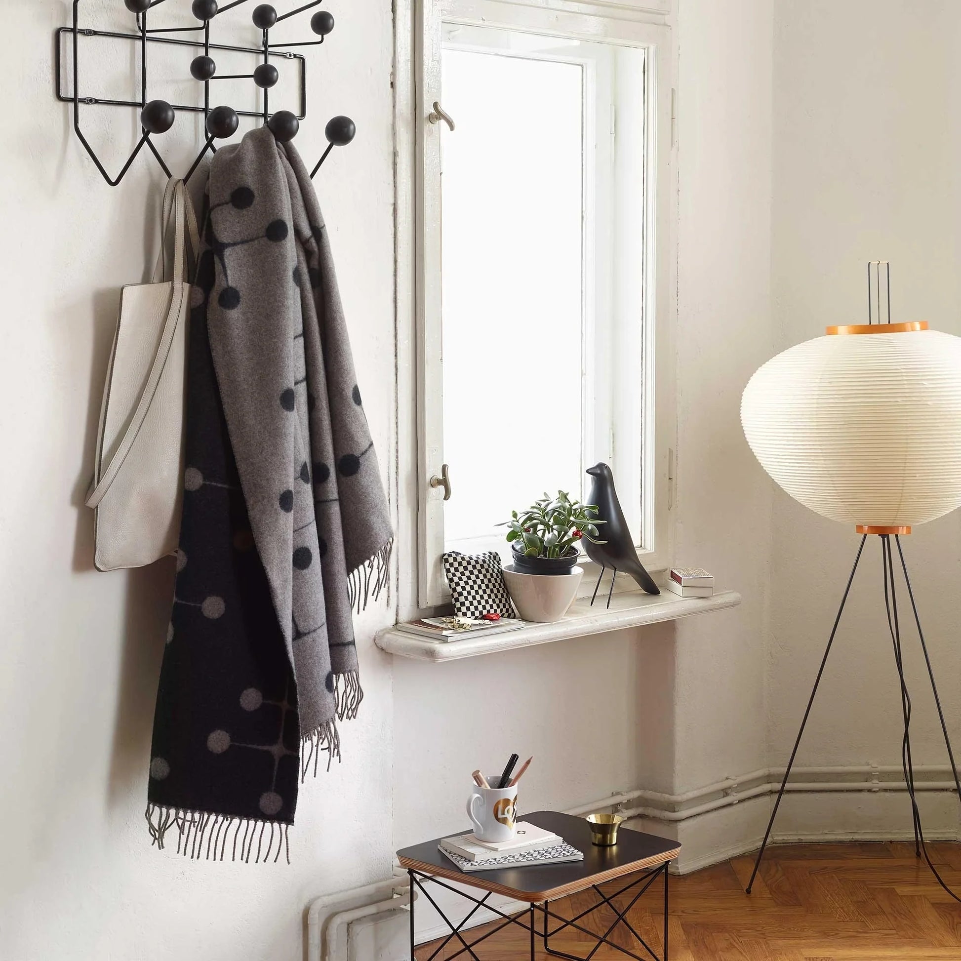 Akari Series Floor Lamp - Nuvé