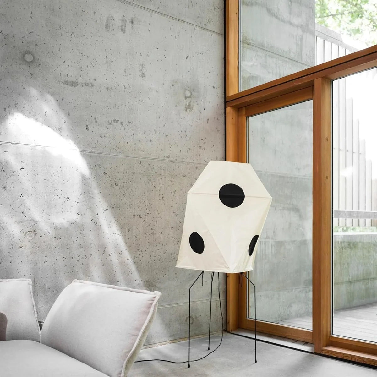Akari UF3-Q Floor Lamp - Nuvé