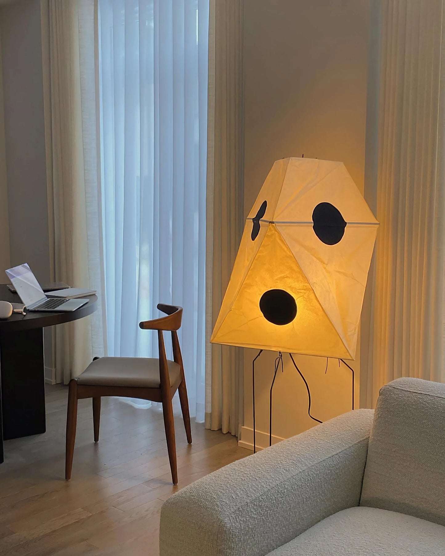 Akari UF3-Q Floor Lamp - Nuvé