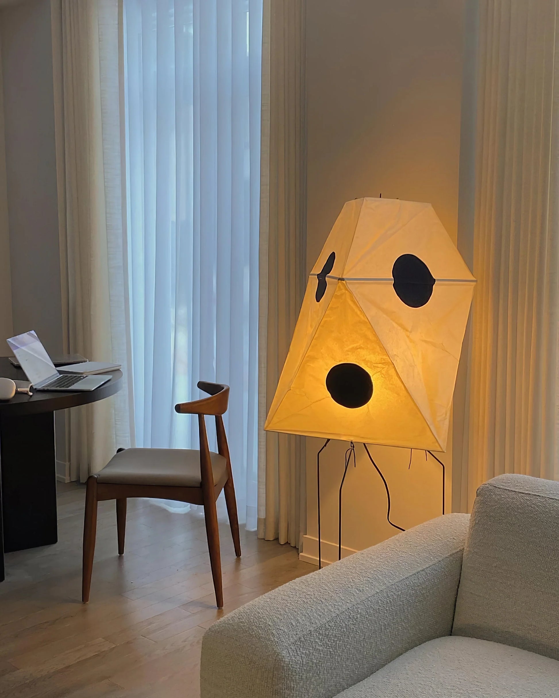 Akari UF3-Q Floor Lamp - Nuvé