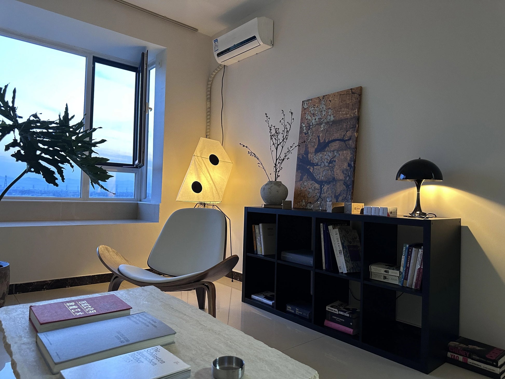 Akari UF3-Q Floor Lamp - Nuvé