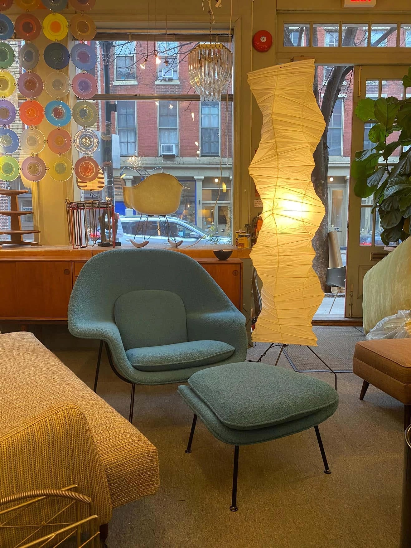 Akari UF4-33N Floor Lamp - Nuvé