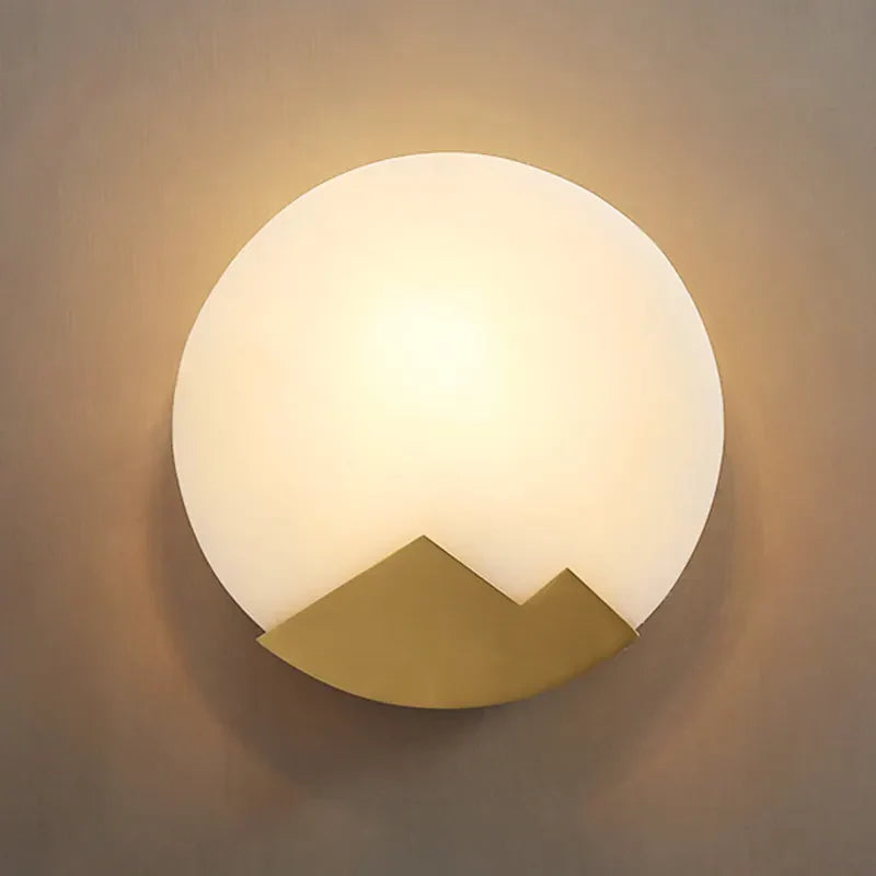 Alabaster Brass Wall Light - Nuvé