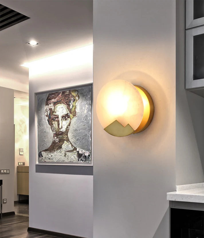 Alabaster Brass Wall Light - Nuvé