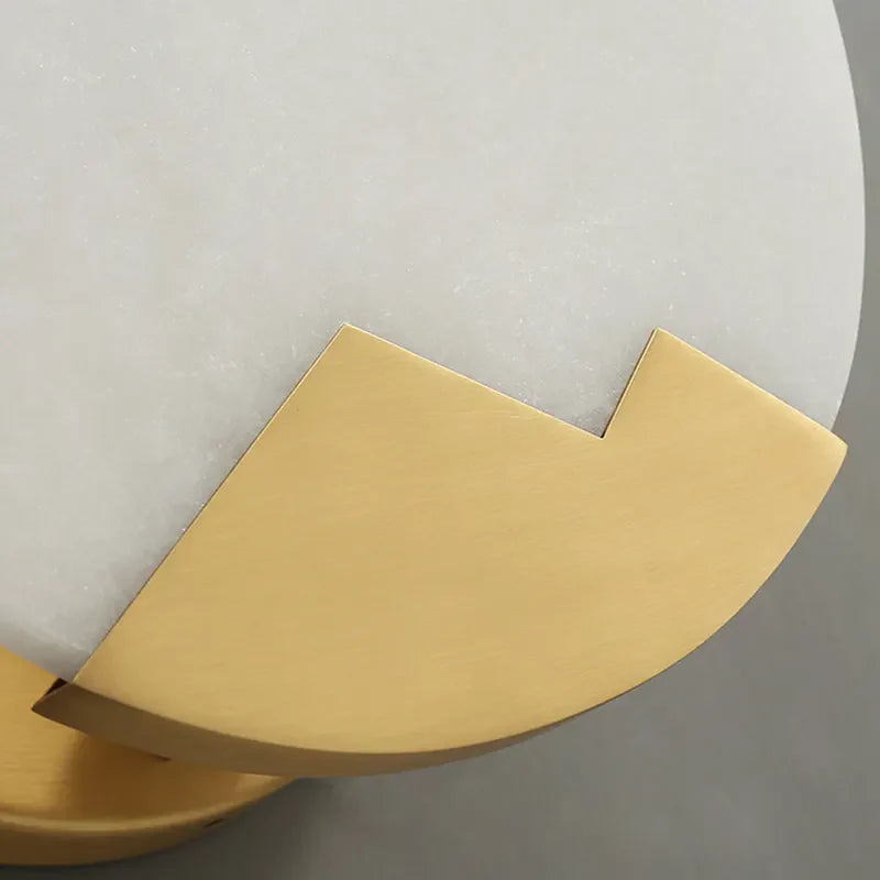 Alabaster Brass Wall Light - Nuvé
