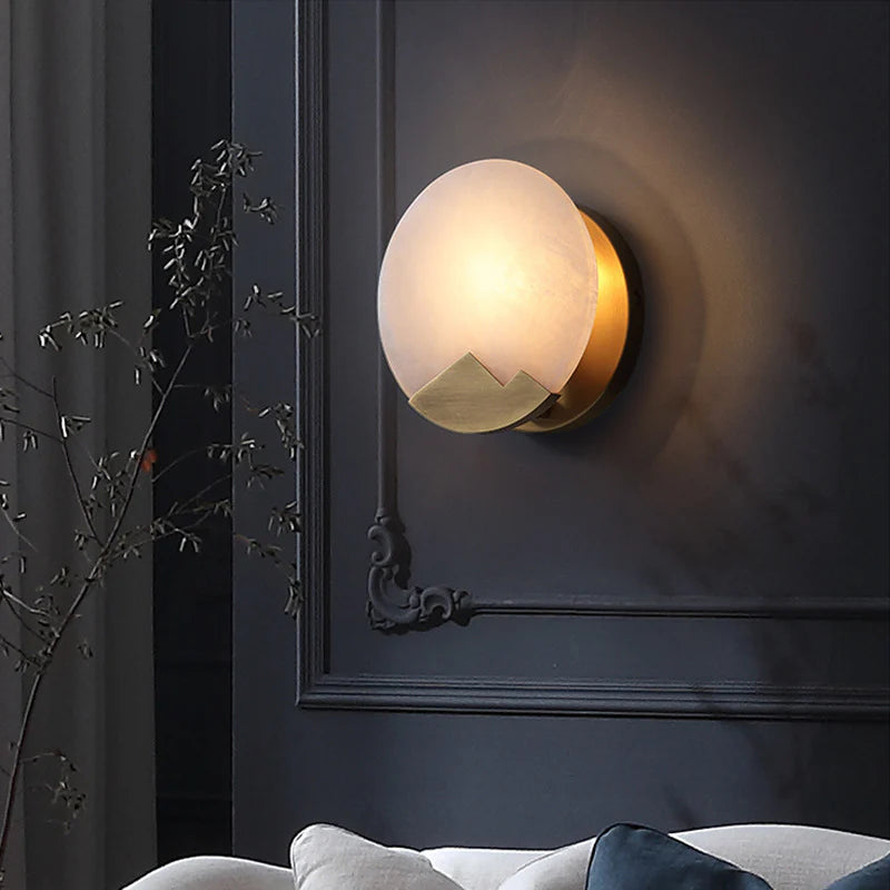 Alabaster Brass Wall Light - Nuvé