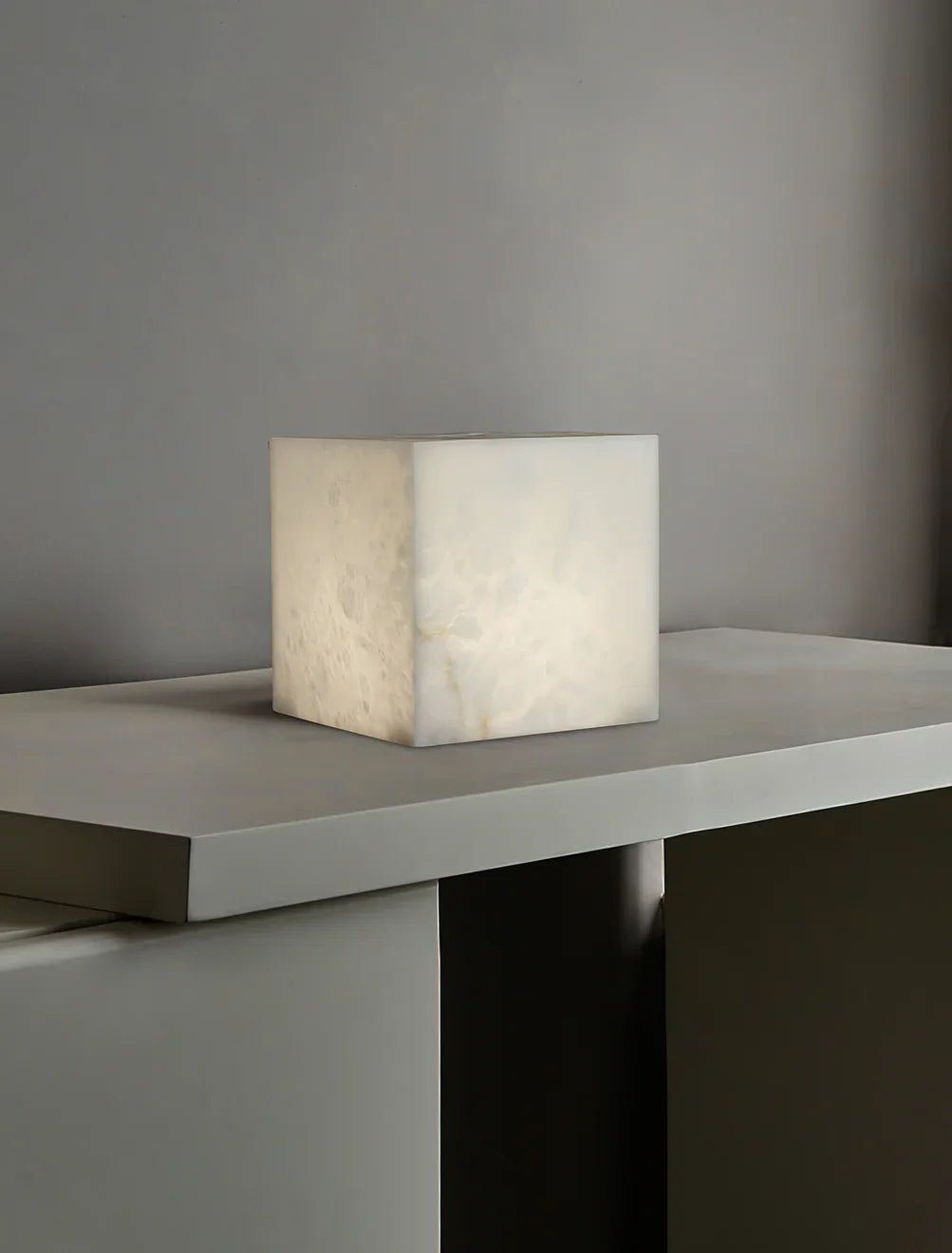 Alabaster Cubic Table Lamp - Nuvé