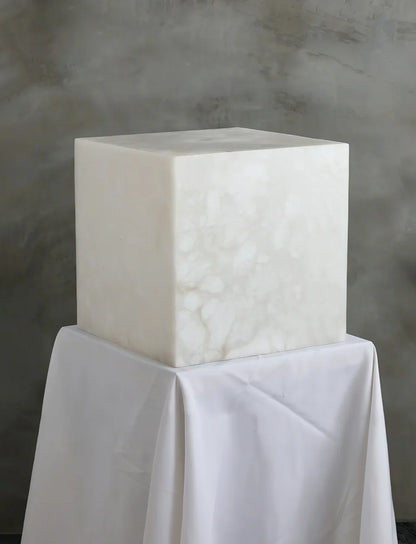 Alabaster Cubic Table Lamp - Nuvé