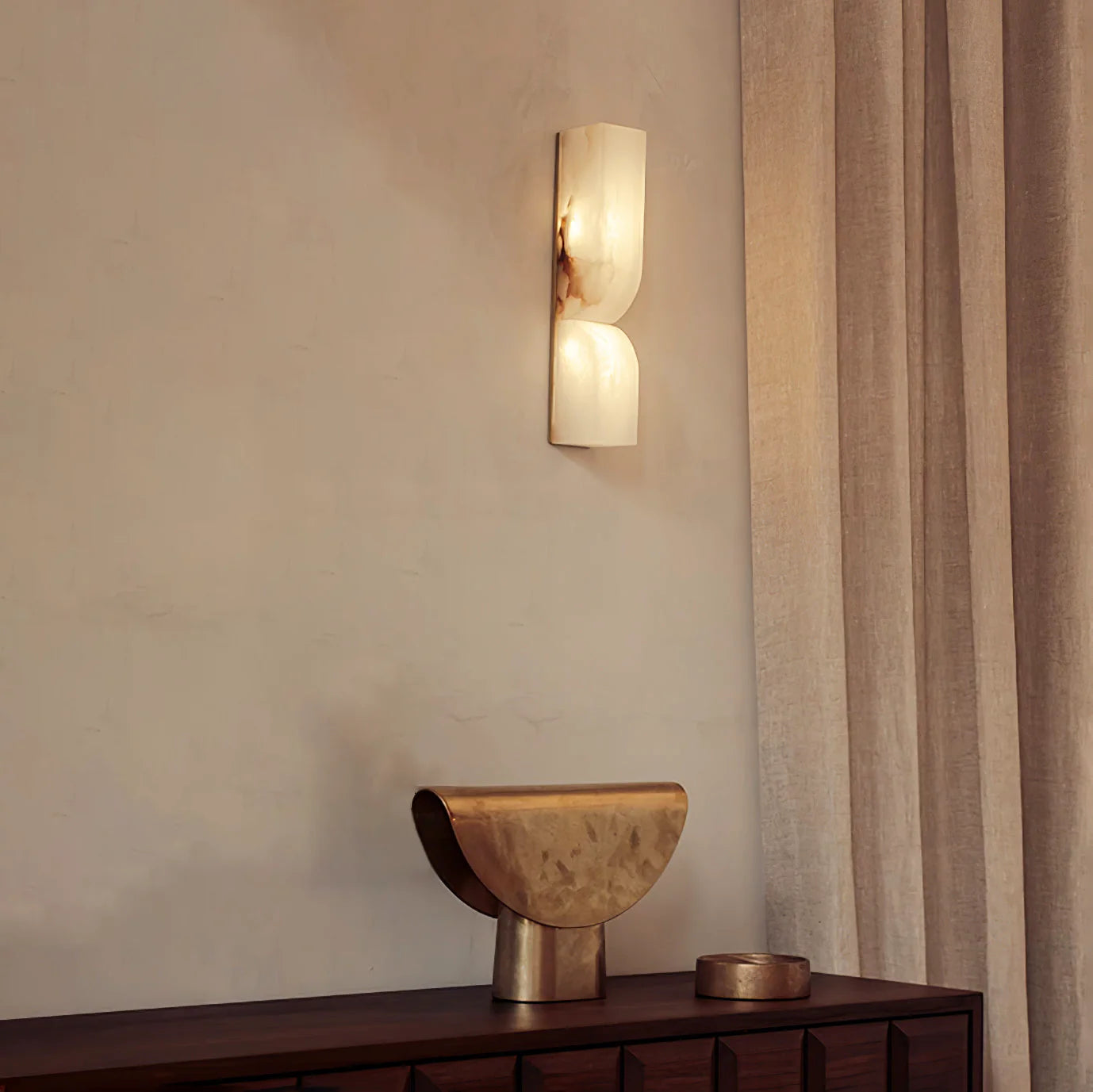 Alabaster Essence Wall Sconce - Nuvé