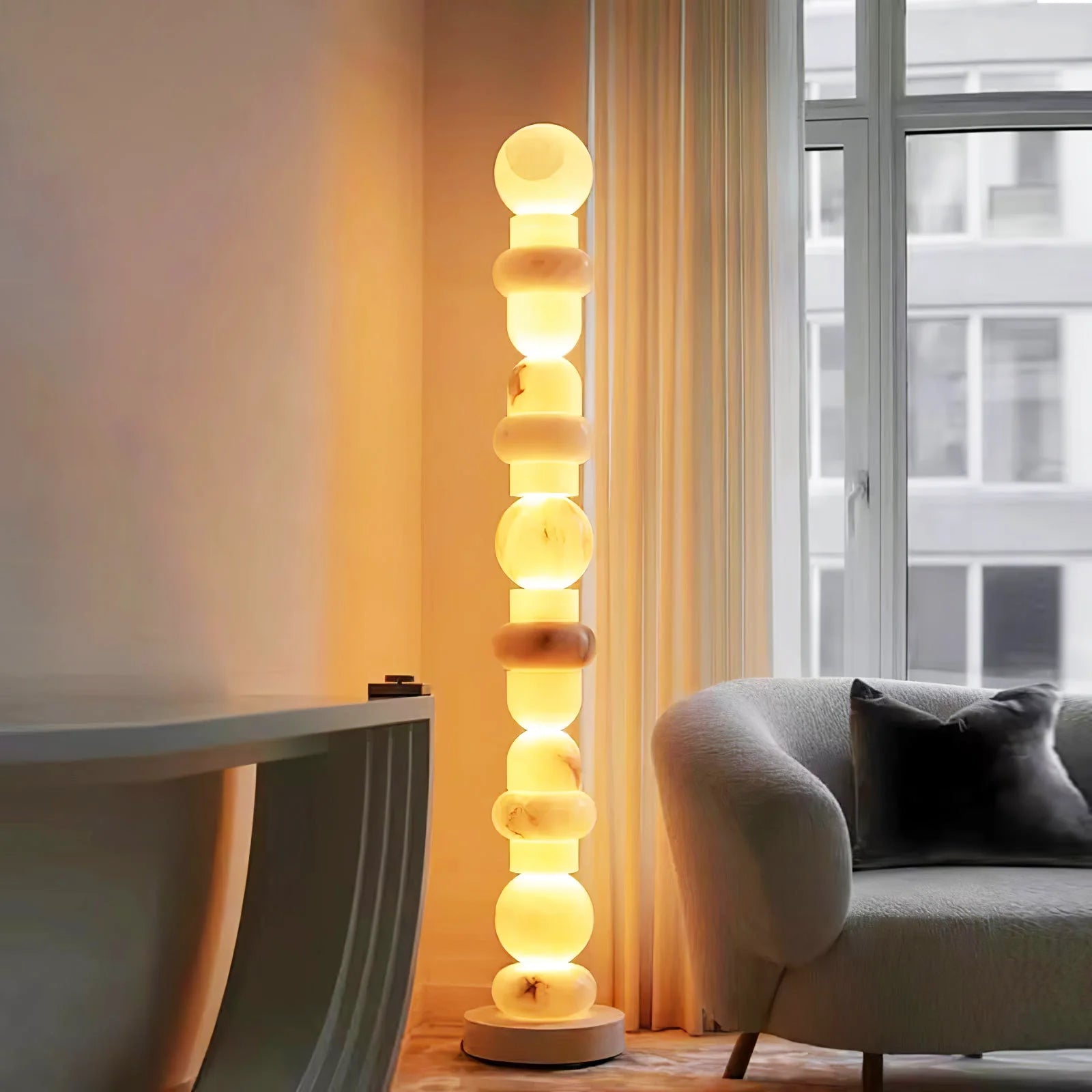 Alabaster Floor Lamp - Nuvé