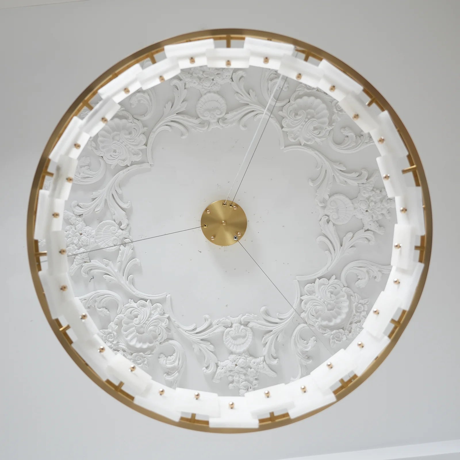 Alabaster Halo Brass Chandelier - Nuvé