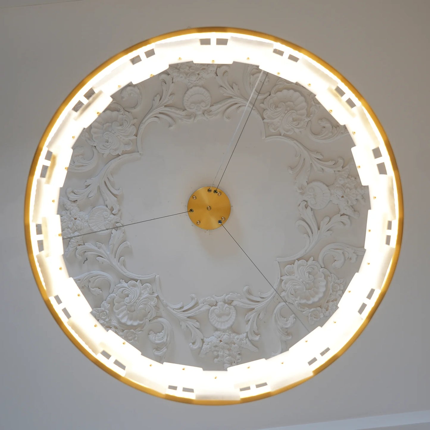 Alabaster Halo Brass Chandelier - Nuvé
