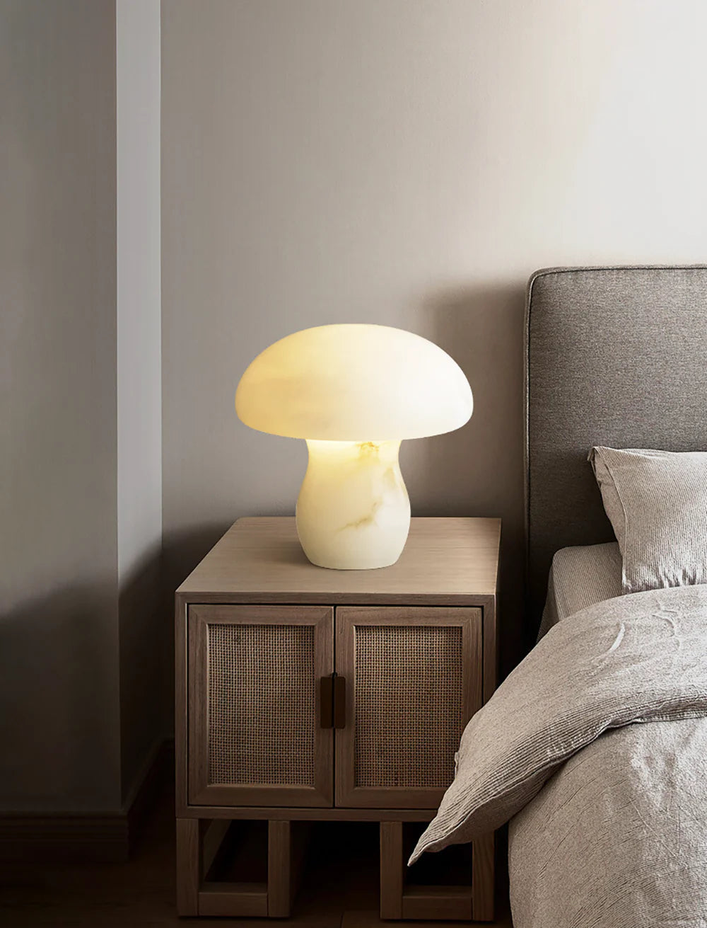 Alabaster Mushroom Table Lamp - Nuvé