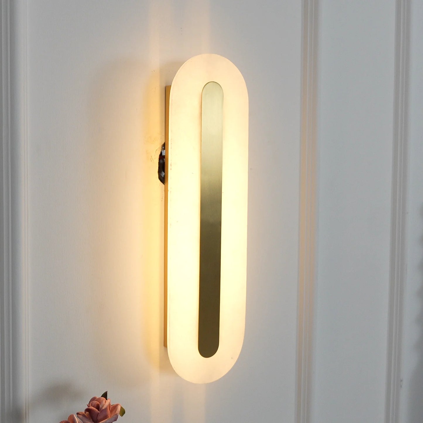 Alabaster Rounded Wall Light - Nuvé