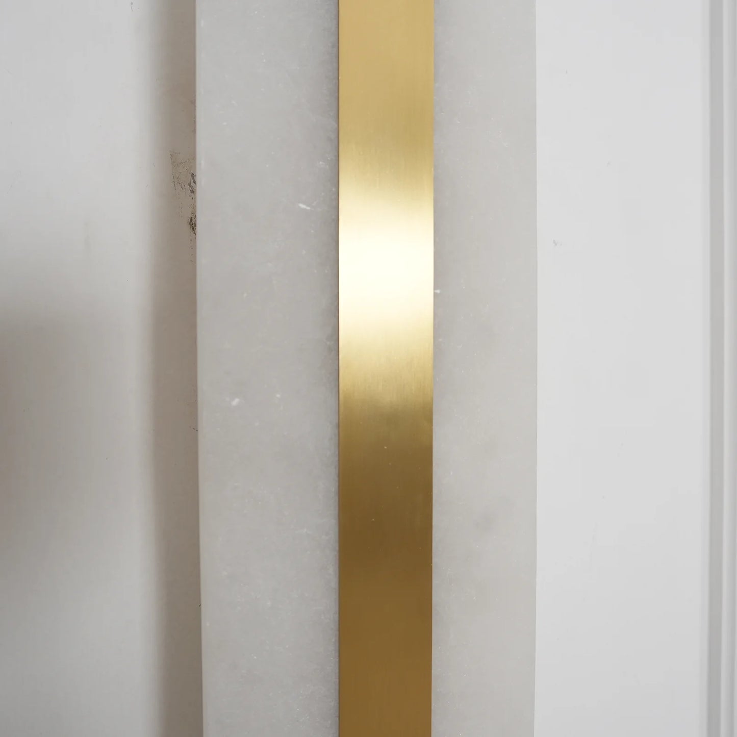 Alabaster Rounded Wall Light - Nuvé
