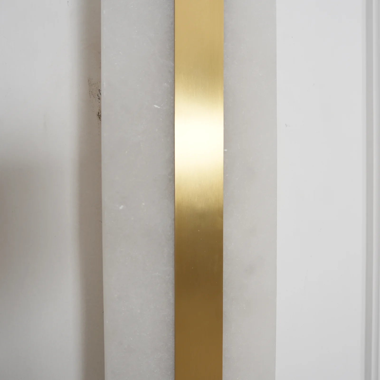 Alabaster Rounded Wall Light - Nuvé