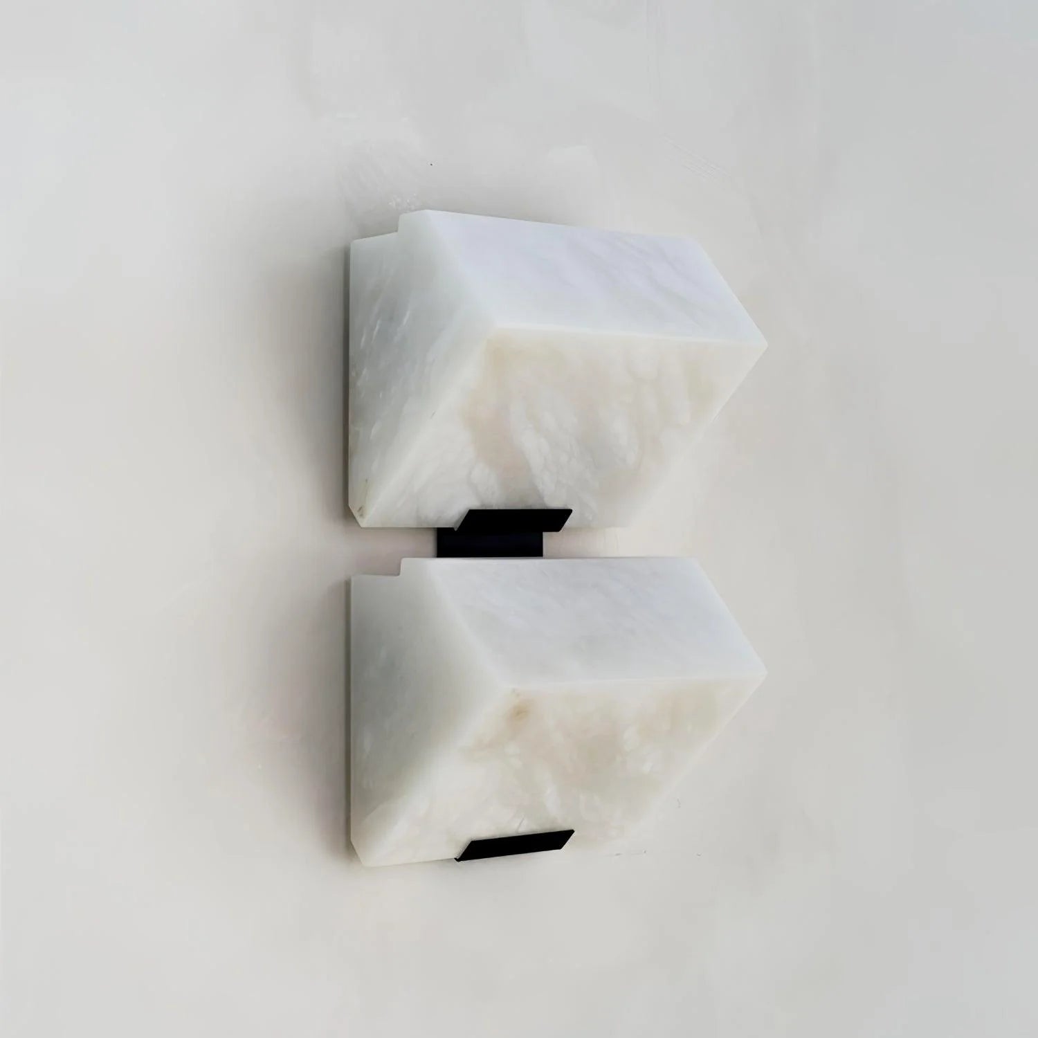 Modern Alabaster Staircase Wall Lamp - Nuvé