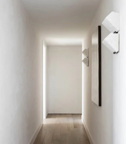 Modern Alabaster Staircase Wall Lamp - Nuvé